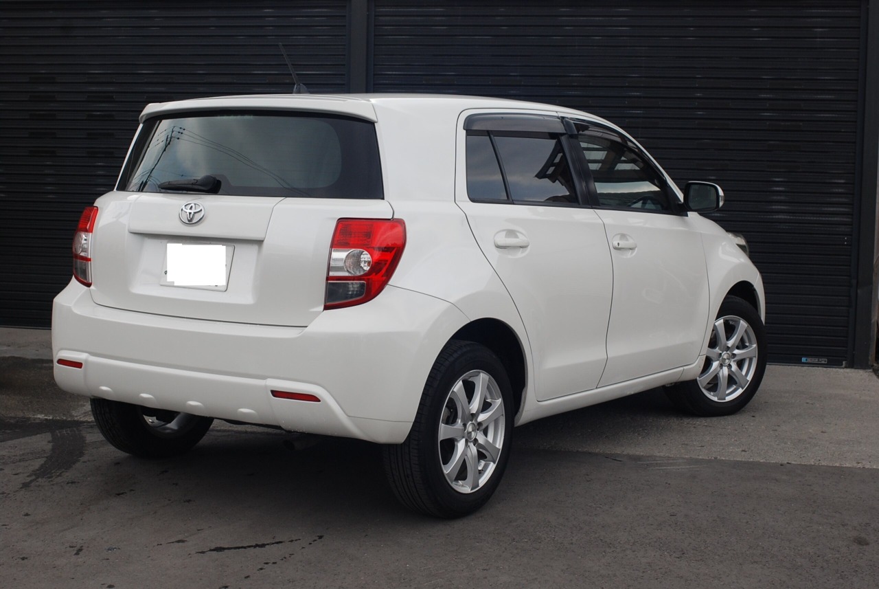 Toyota IST 1.5 4WD - ATC Japan